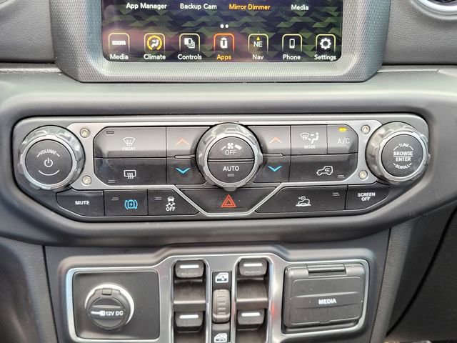 Used 2023 Jeep Wrangler Unlimited Sahara AWD/4WD image 24