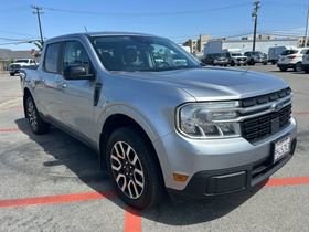 Used 2024 Ford Maverick Lariat FWD image 3