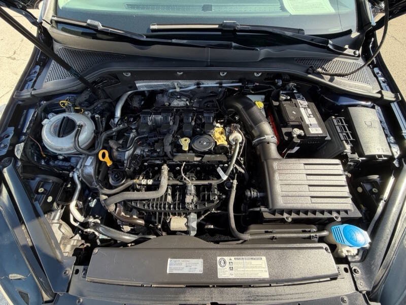 Used 2016 Volkswagen Golf SE FWD image 18