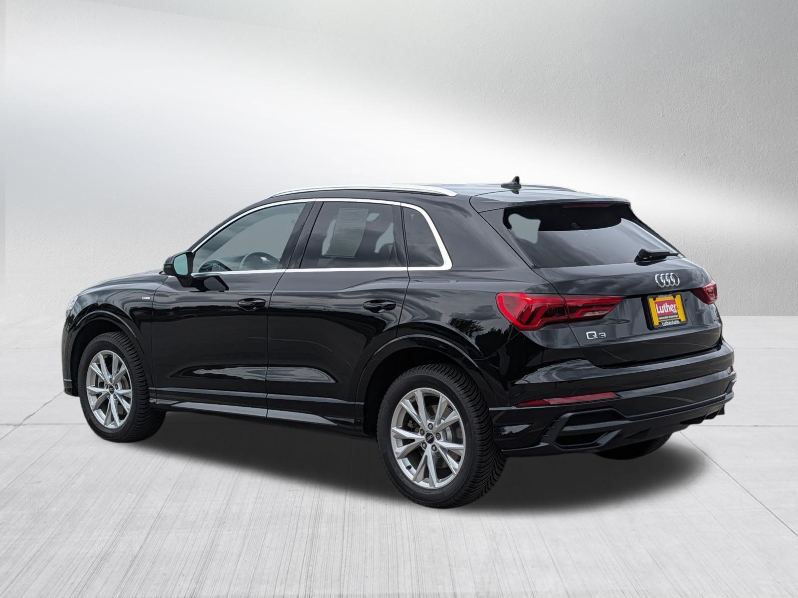Used 2022 Audi Q3 2.0T Premium Plus AWD/4WD image 5