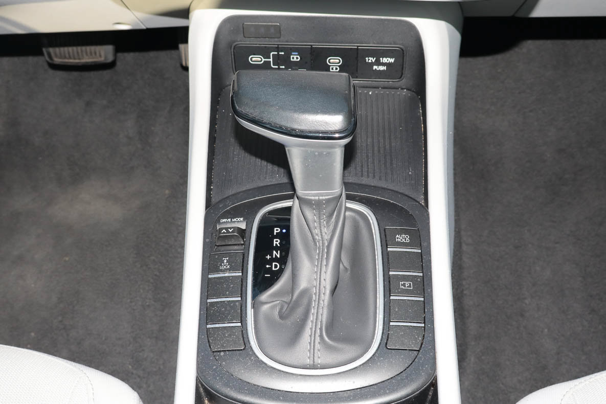 Used 2024 Hyundai Kona SEL AWD/4WD image 18