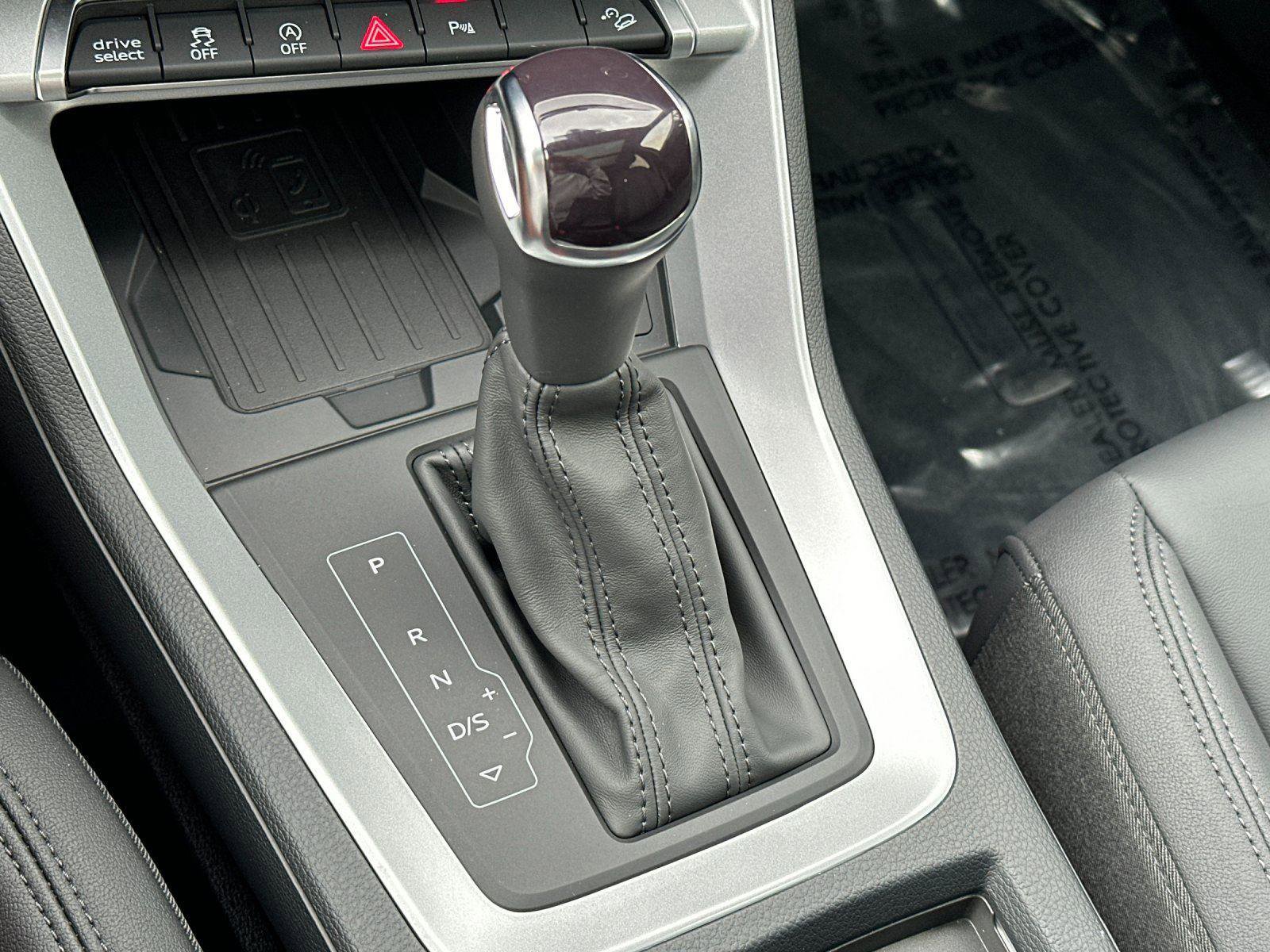 Certified 2025 Audi Q3 2.0T Premium w/ Convenience Package image 21