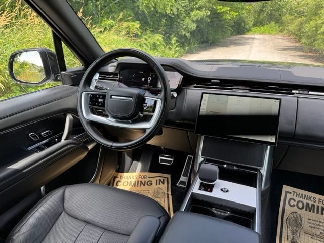 Certified 2025 Land Rover Range Rover SE AWD/4WD image 28