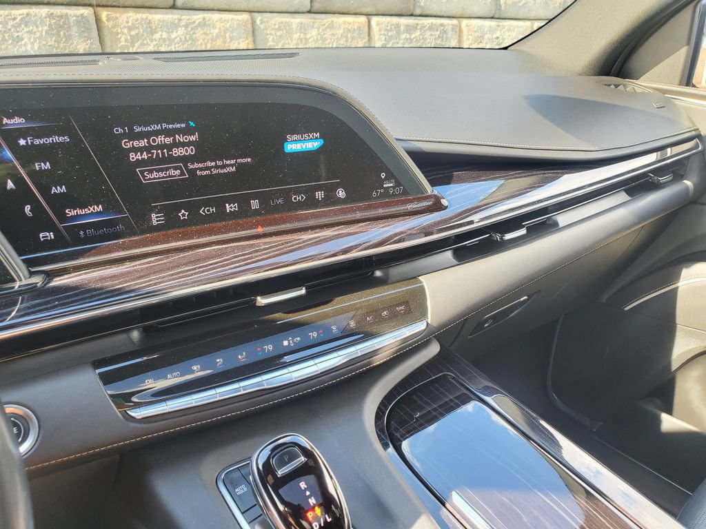 Used 2021 Cadillac Escalade ESV Sport w/ Driver Assist Tech Package AWD/4WD image 25