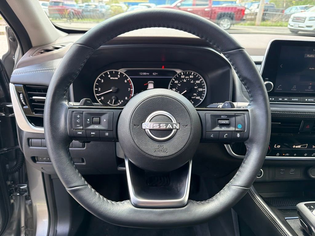 Used 2023 Nissan Rogue SL AWD/4WD image 15