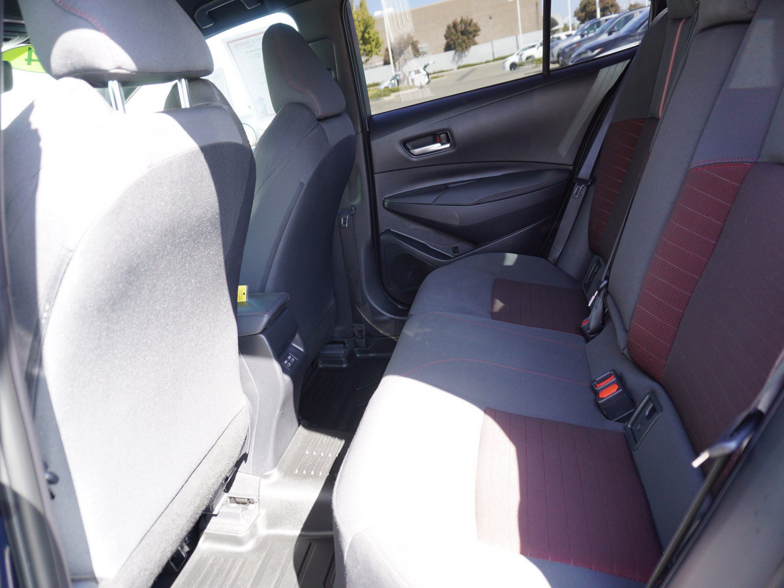 Used 2024 Toyota Corolla SE FWD image 12