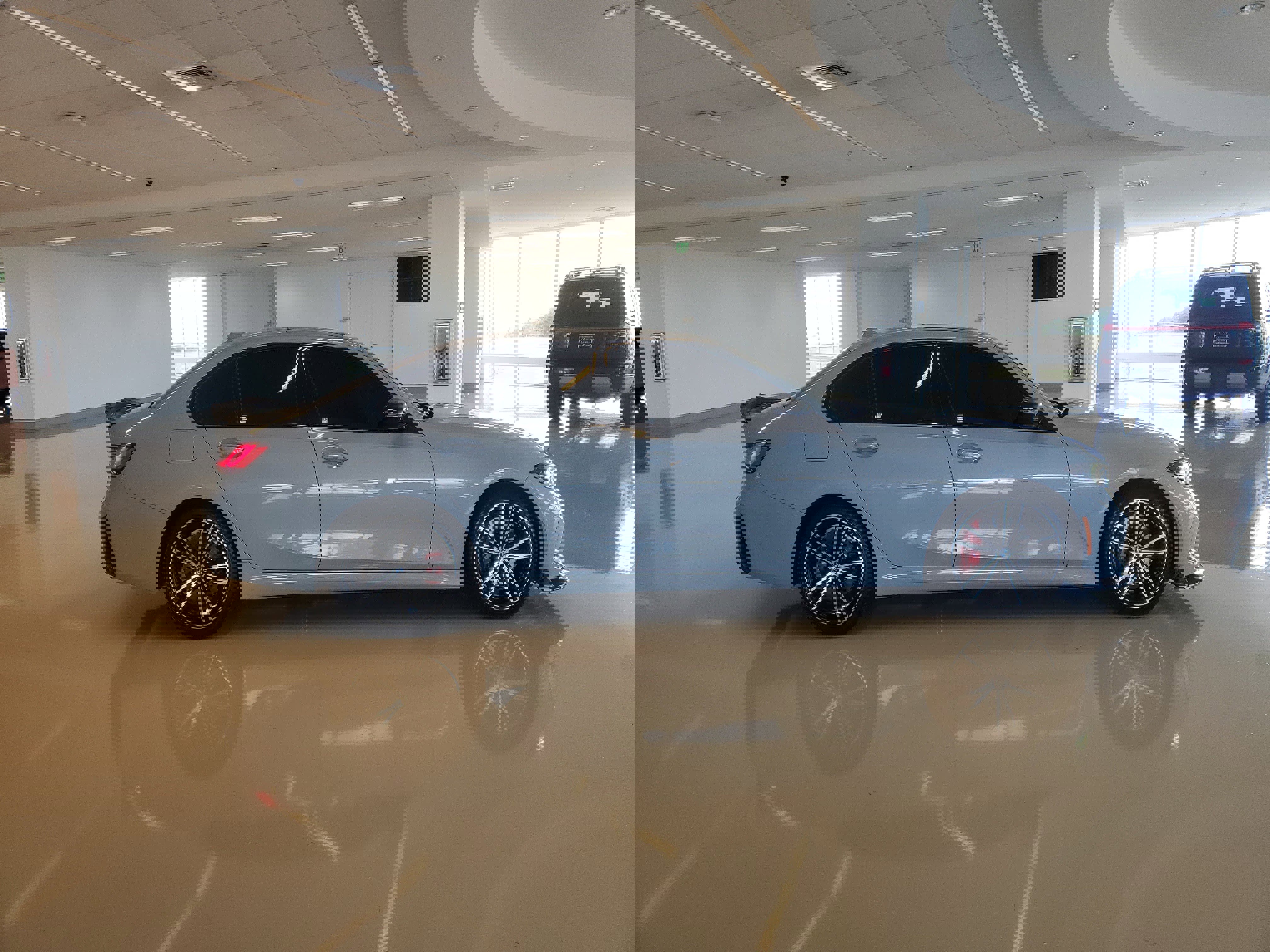 Used 2023 BMW 330i Sedan w/ M Sport Package image 11