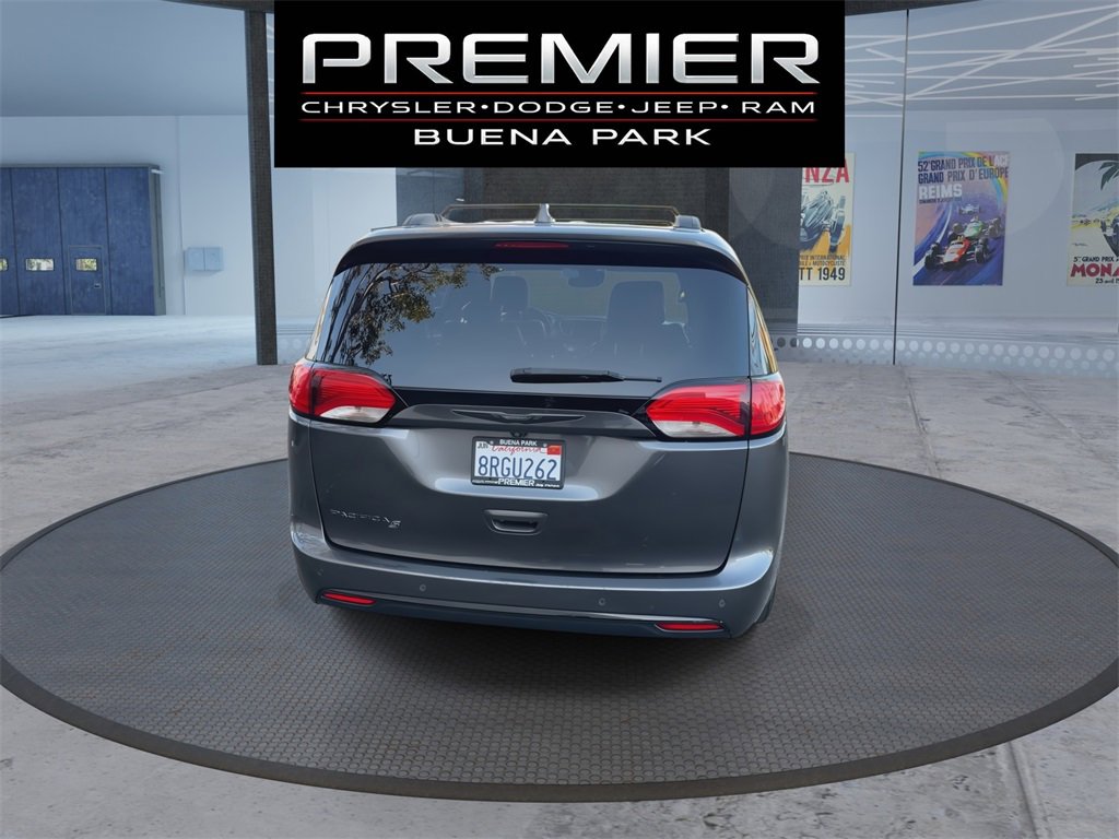 Used 2020 Chrysler Pacifica Touring-L Plus w/ Advanced Safetytec Group image 7