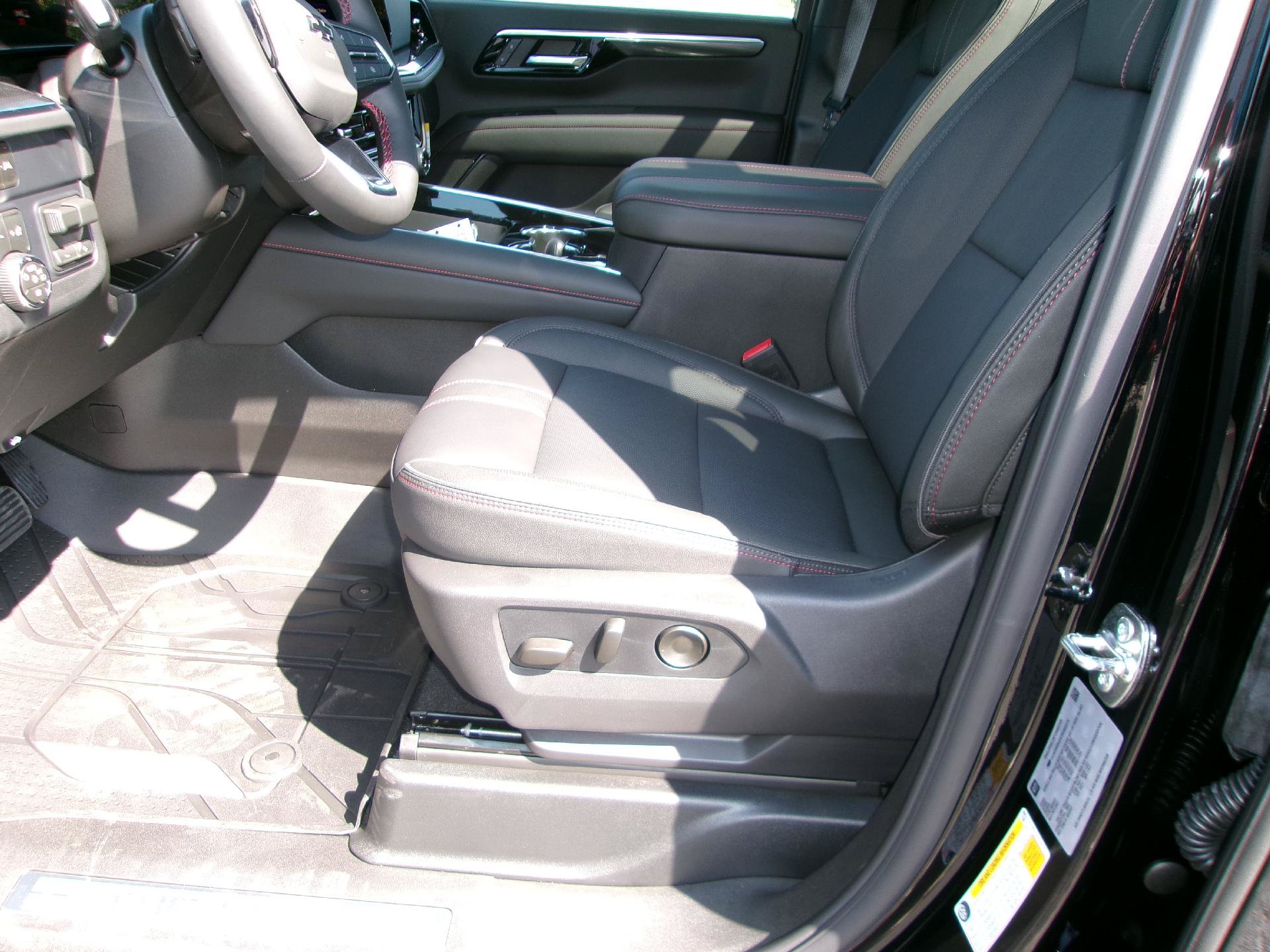 New 2026 Chevrolet Tahoe RST w/ Comfort Package AWD/4WD image 10
