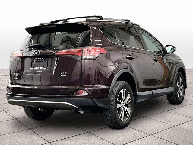 Used 2018 Toyota RAV4 XLE AWD/4WD image 11