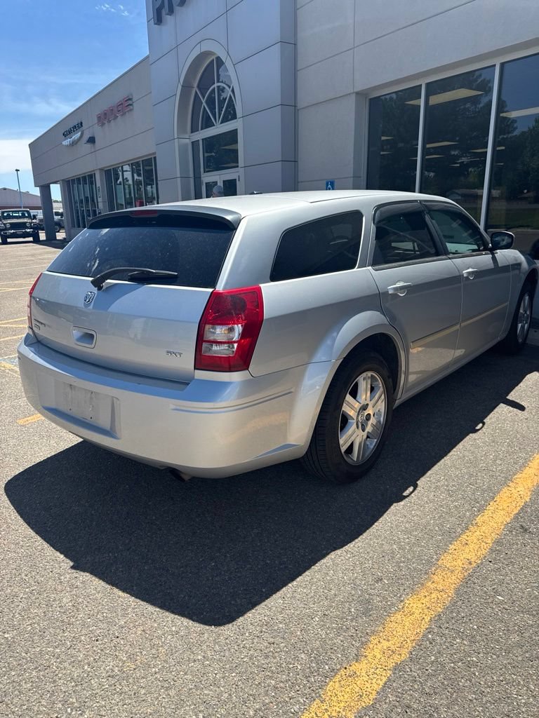 Used 2007 Dodge Magnum SXT w/ Convenience Group III AWD/4WD image 4