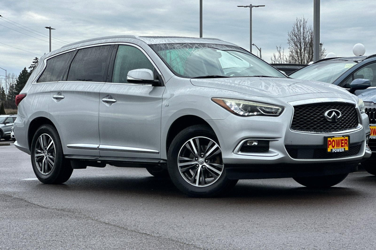 Used 2016 INFINITI QX60 AWD w/ Premium Package image 2