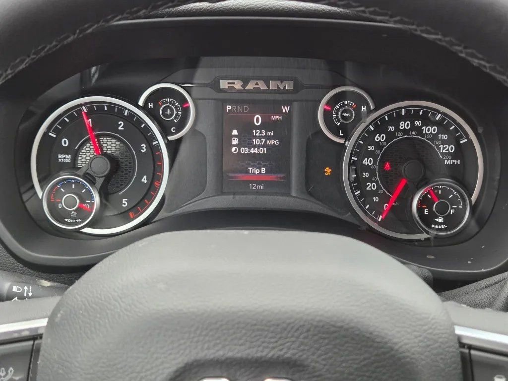 New 2026 RAM 3500 Big Horn AWD/4WD image 17
