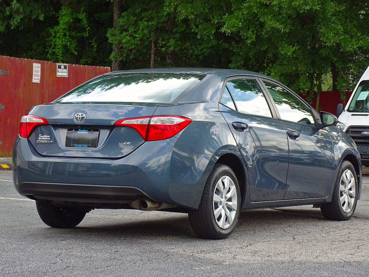 Used 2014 Toyota Corolla LE FWD image 12