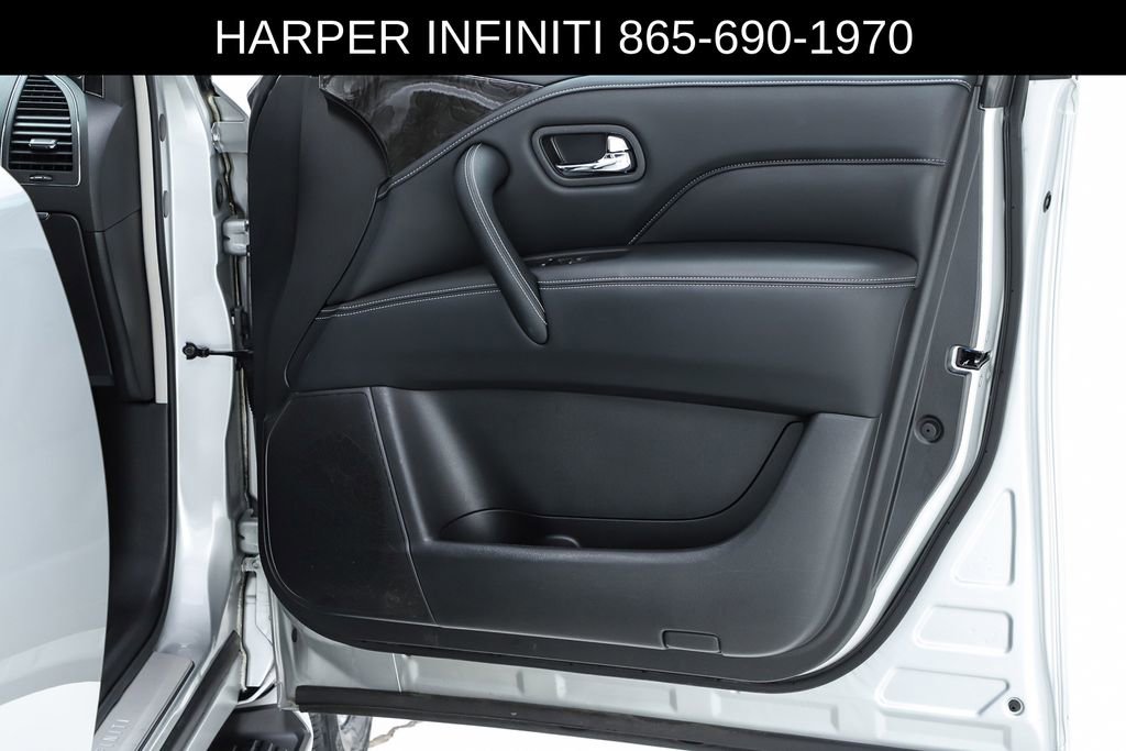 Used 2023 INFINITI QX80 Luxe w/ Cargo Package AWD/4WD image 32