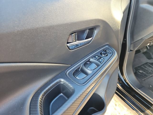 Used 2024 Nissan Versa SV w/ Trunk Package image 24