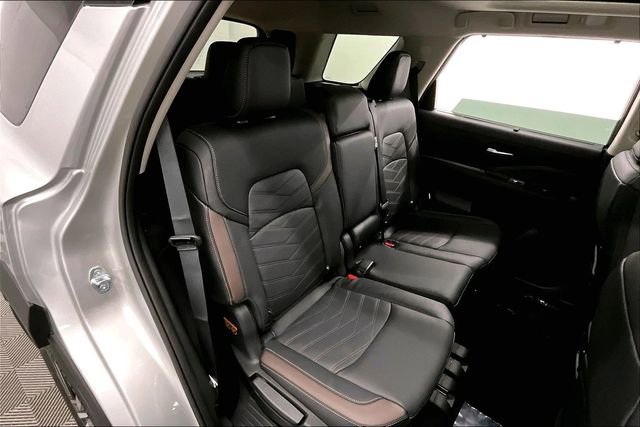 New 2025 Nissan Pathfinder Platinum w/ Lighting Package (N93) image 32