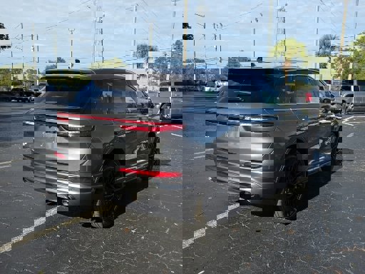 Used 2022 Lincoln Corsair Reserve w/ Equipment Group 201A image 7