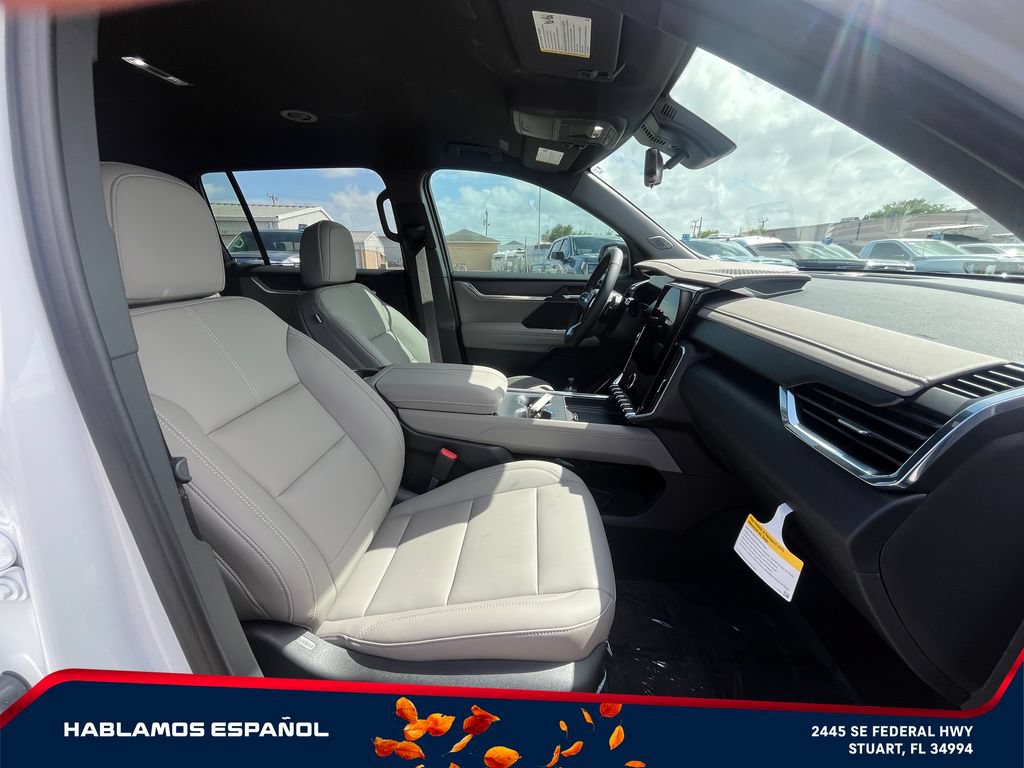 New 2026 GMC Acadia Elevation w/ Black Edition FWD image 21
