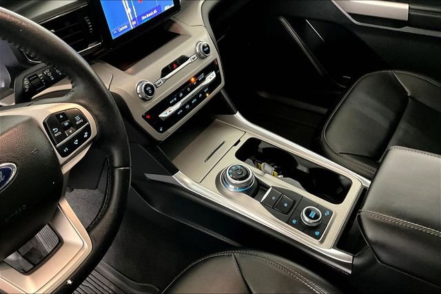 Used 2023 Ford Explorer XLT w/ Equipment Group 202A image 17