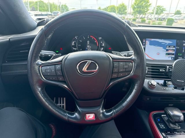 Used 2018 Lexus LS 500 F Sport w/ Accessory Package (Z2) AWD/4WD image 17