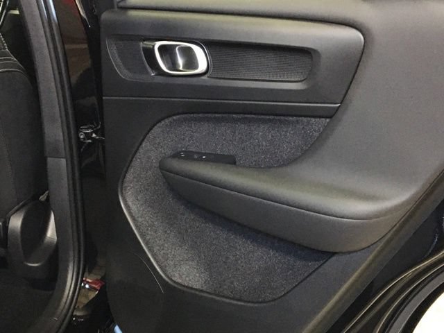 New 2024 Volvo XC40 Recharge Plus w/ Protection Package Premier RWD image 33