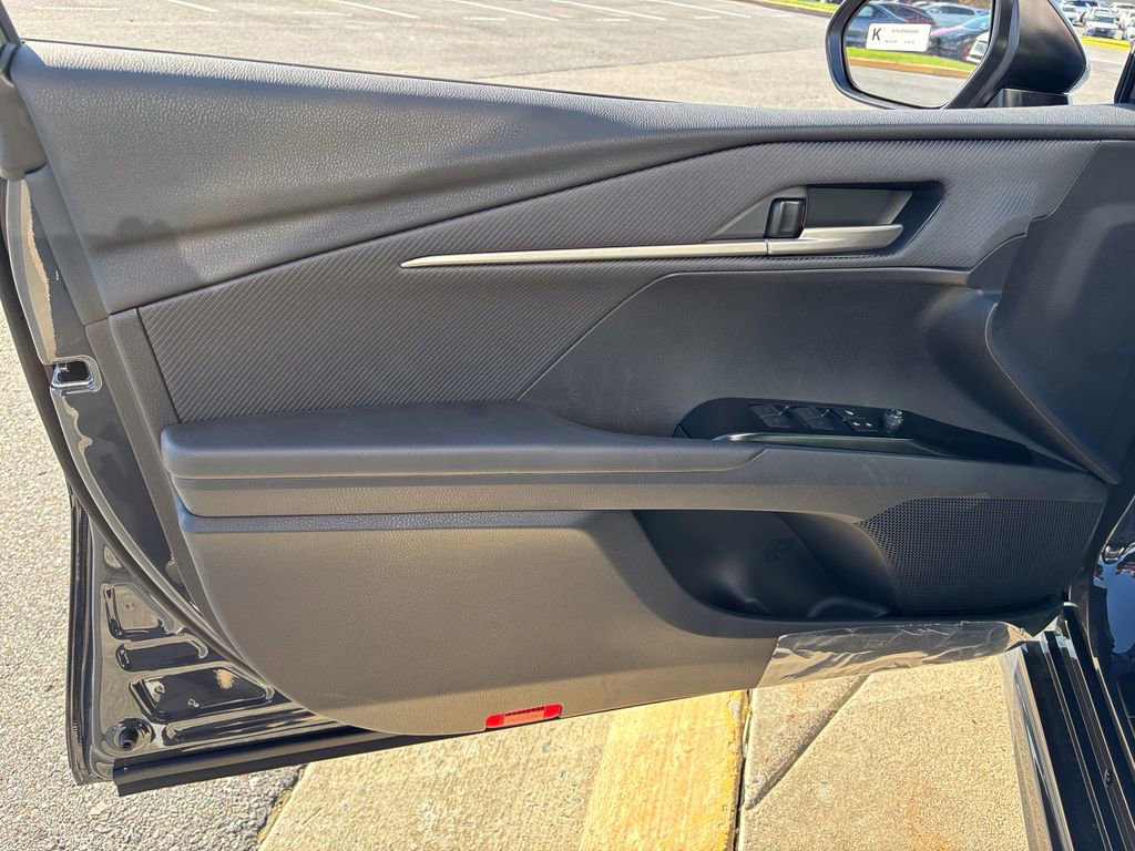 New 2026 Toyota Camry SE FWD image 9