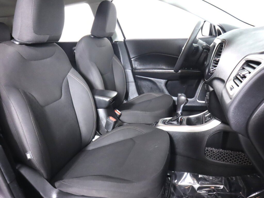 Used 2020 Jeep Compass Sport FWD image 35