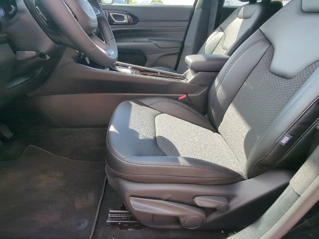 New 2026 Jeep Compass Latitude AWD/4WD image 10