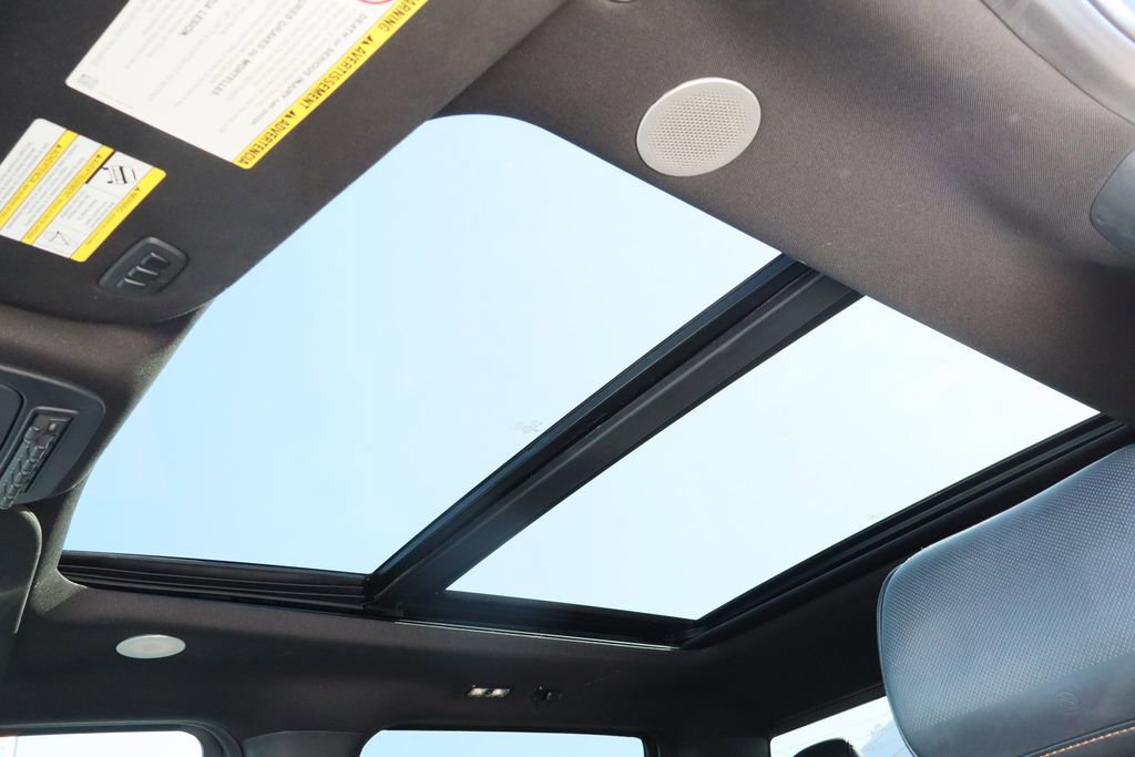 Used 2023 Ford F350 Platinum w/ FX4 Off-Road Package image 25