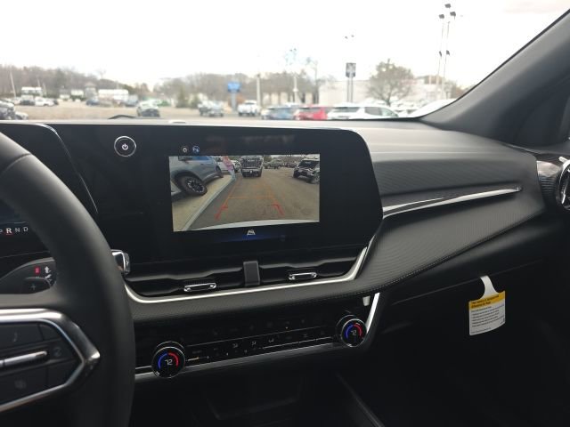 New 2026 Chevrolet Equinox LT w/ Convenience Package II image 18