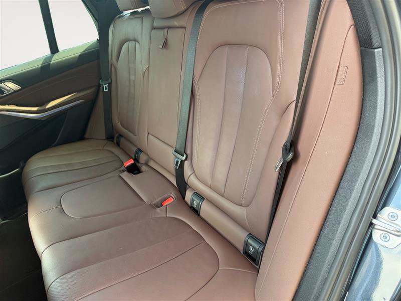 Used 2022 BMW X5 xDrive45e w/ M Sport Package AWD/4WD image 15