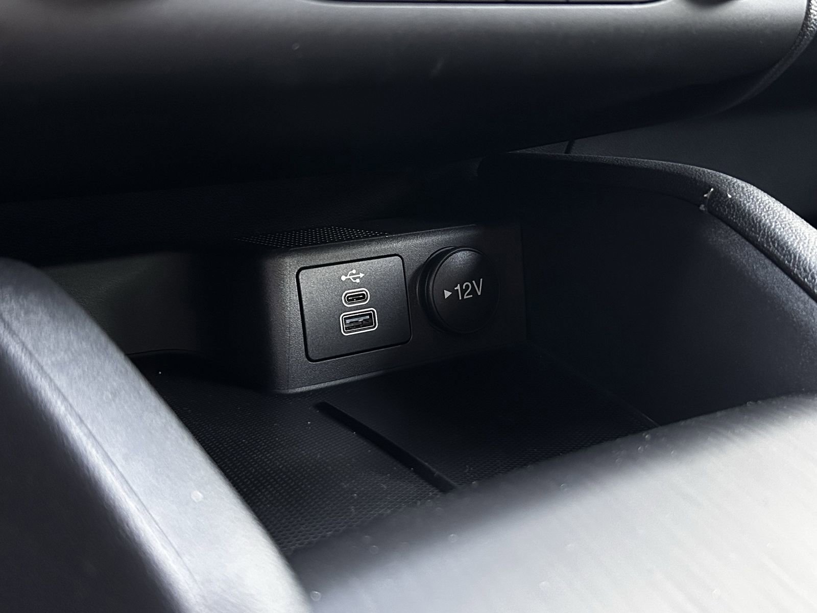 New 2026 Ford Escape Active FWD image 17