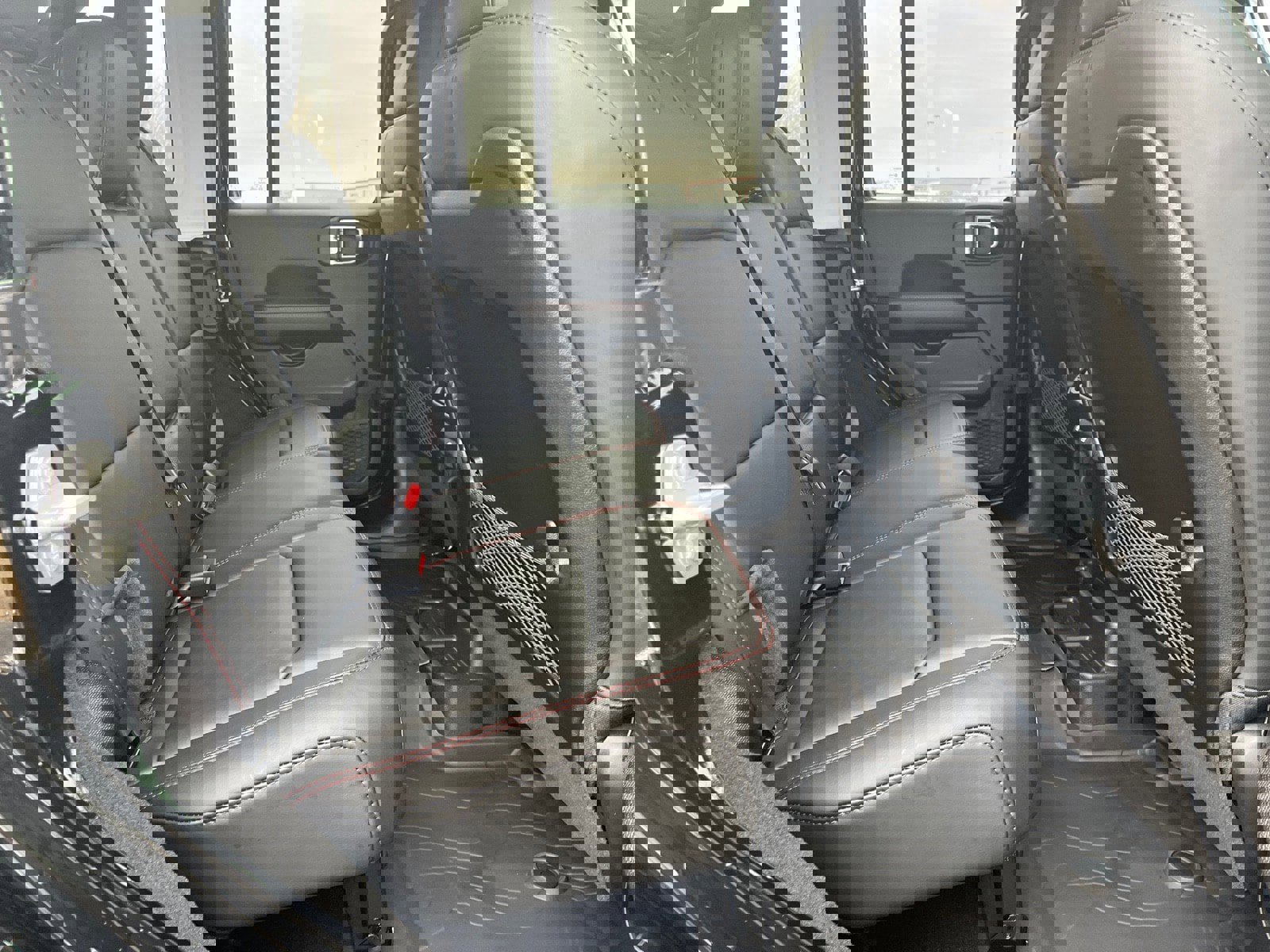 New 2026 Jeep Wrangler Unlimited Rubicon w/ Steel Bumper Group image 16