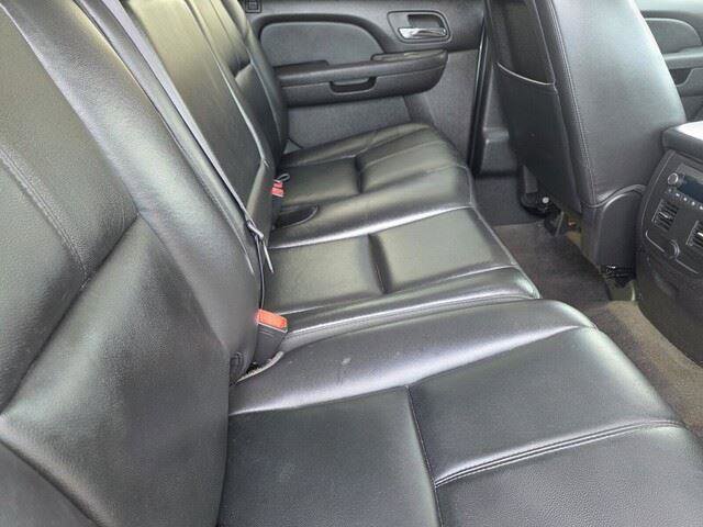 Used 2012 Chevrolet Avalanche LT w/ Suspension Package, Off-Road image 31