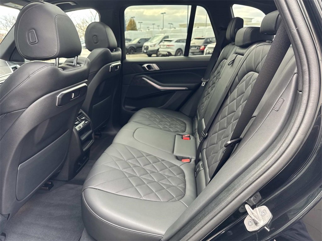 Used 2024 BMW X5 xDrive40i w/ Parking Assistance Package image 14