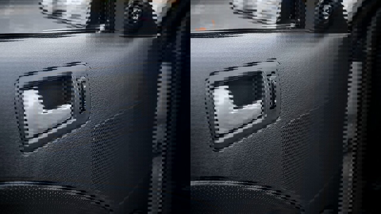 Used 2008 Ford Mustang Shelby GT500 image 26