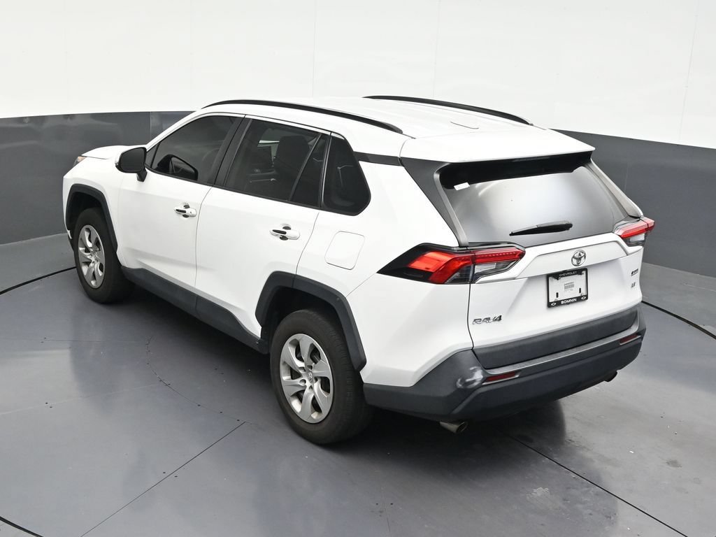 Used 2020 Toyota RAV4 LE FWD image 17