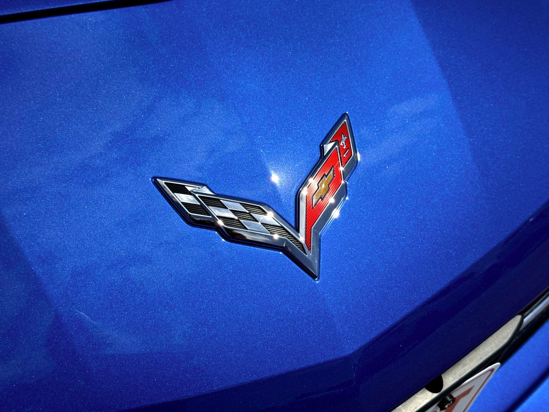 Used 2019 Chevrolet Corvette Stingray Coupe w/ 1LT image 6