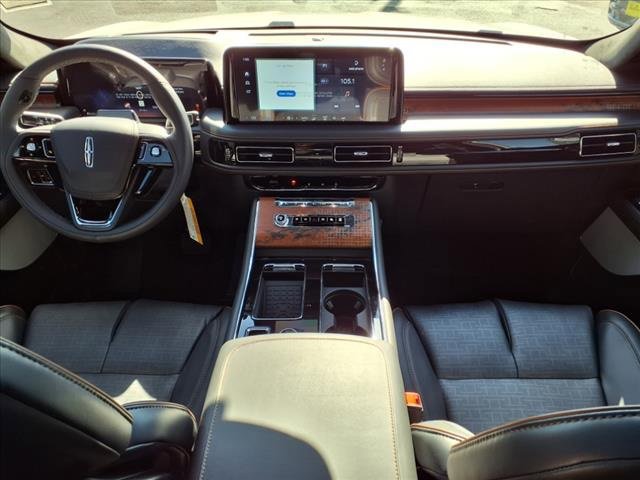 New 2025 Lincoln Aviator Black Label image 6