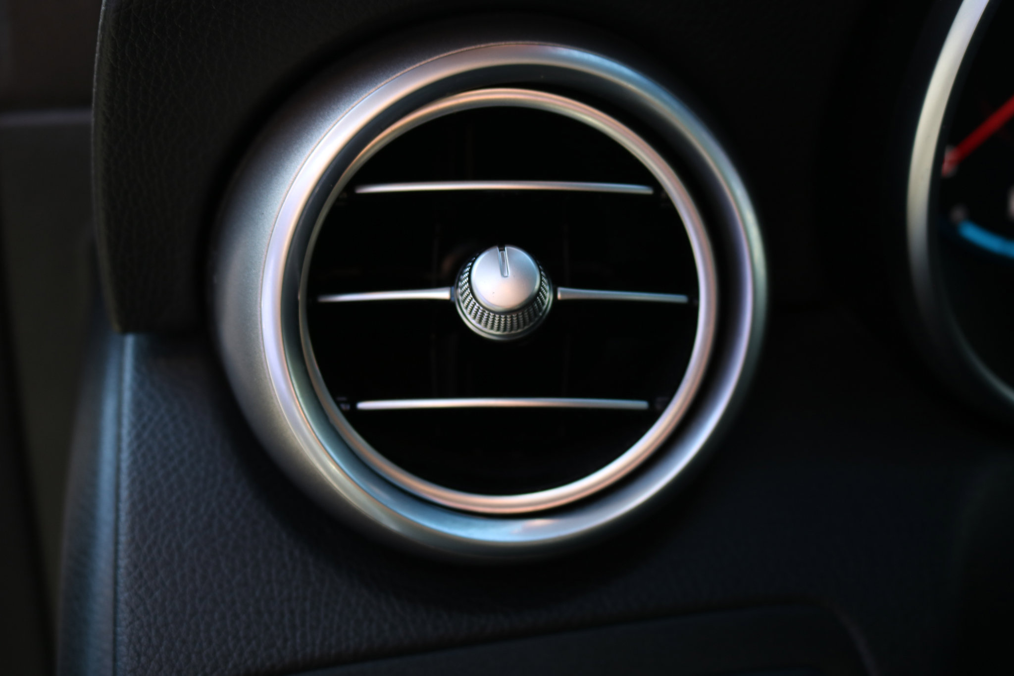 Used 2020 Mercedes-Benz GLC 300 4MATIC image 19