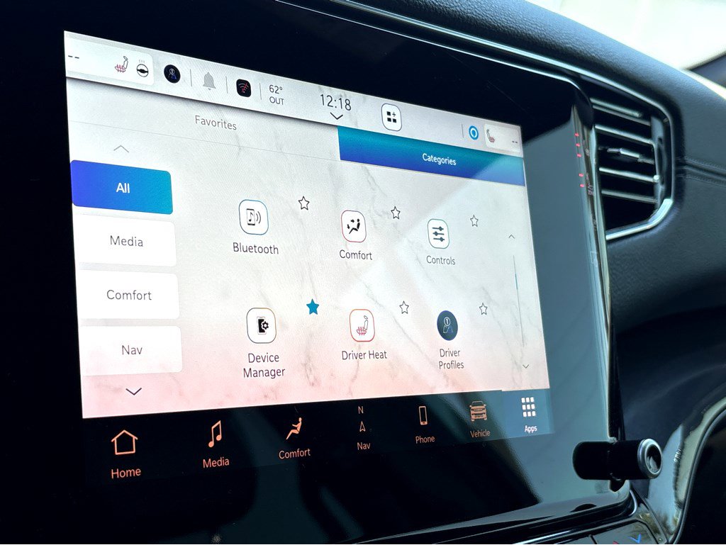 Used 2024 Jeep Wagoneer w/ Premium Group I image 35