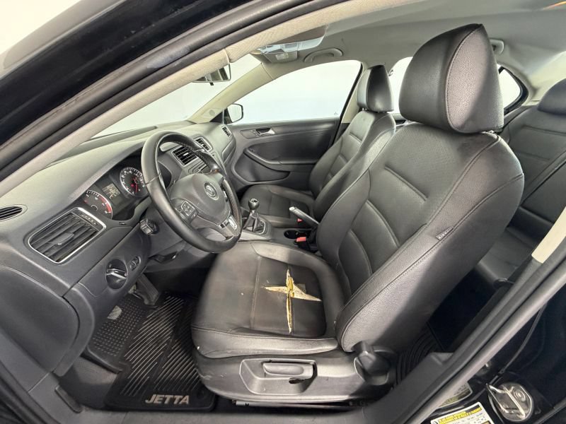 Used 2012 Volkswagen Jetta SE FWD image 76