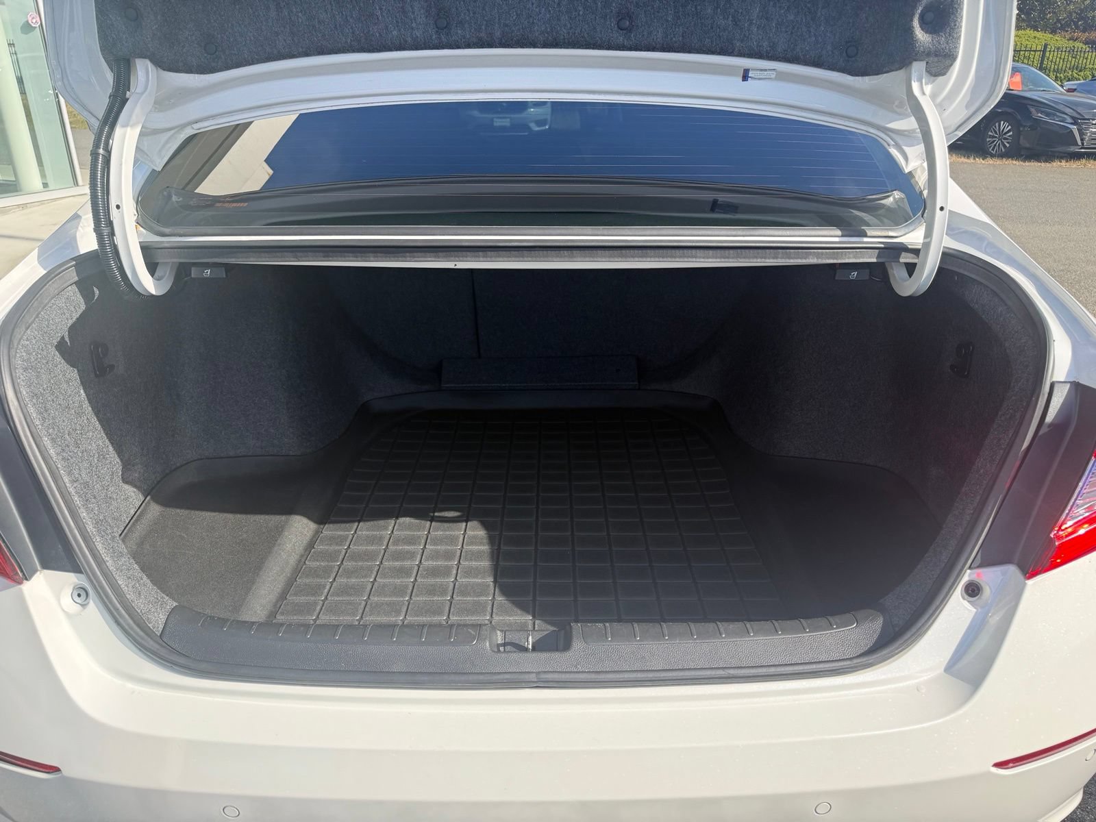 Used 2019 Honda Accord Touring image 25