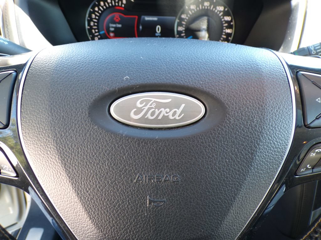 Used 2018 Ford Explorer Platinum AWD/4WD image 32