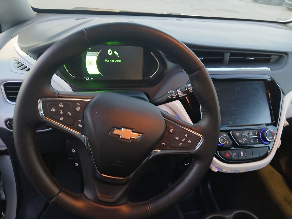 Used 2021 Chevrolet Bolt Premier w/ Infotainment Package image 13