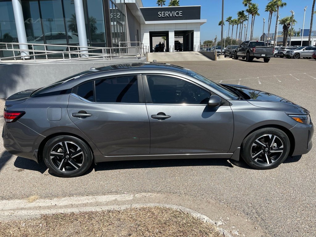 Used 2024 Nissan Sentra SV image 9