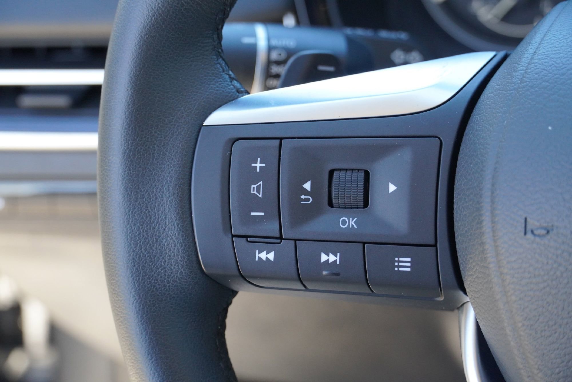 Certified 2025 INFINITI QX60 Pure image 18