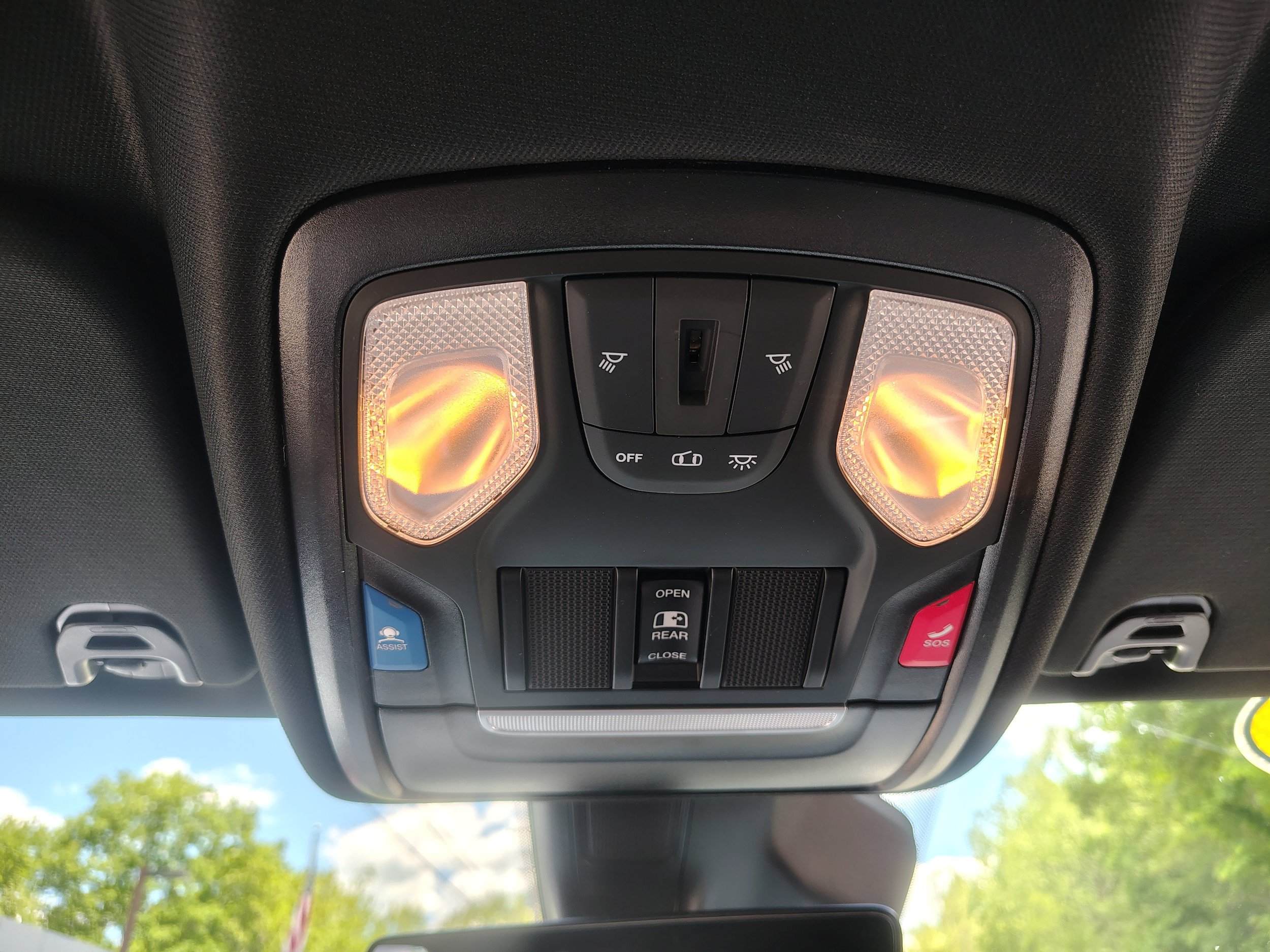 Used 2025 RAM 1500 Big Horn AWD/4WD image 35
