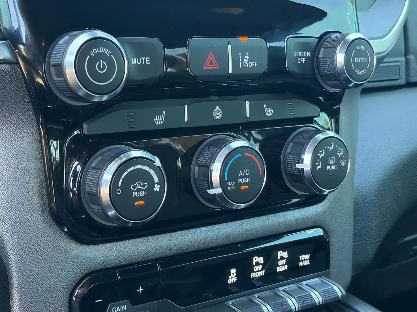 Used 2025 RAM 1500 Big Horn AWD/4WD image 20